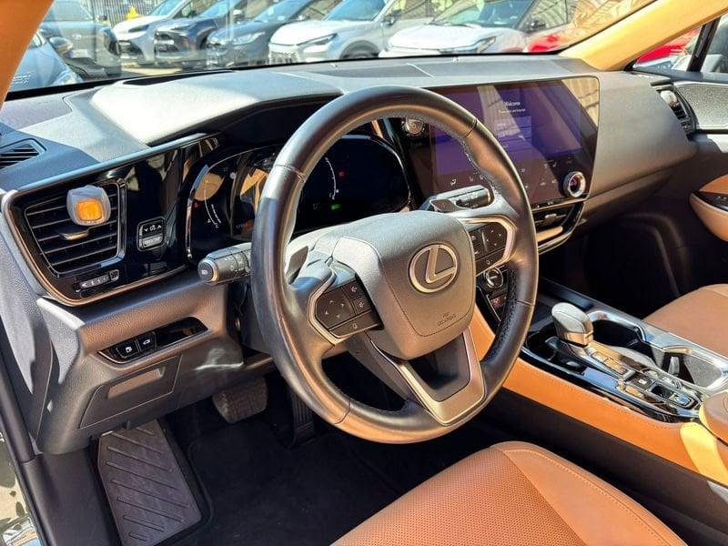 Lexus NX Hybrid Luxury 4WD MY22
