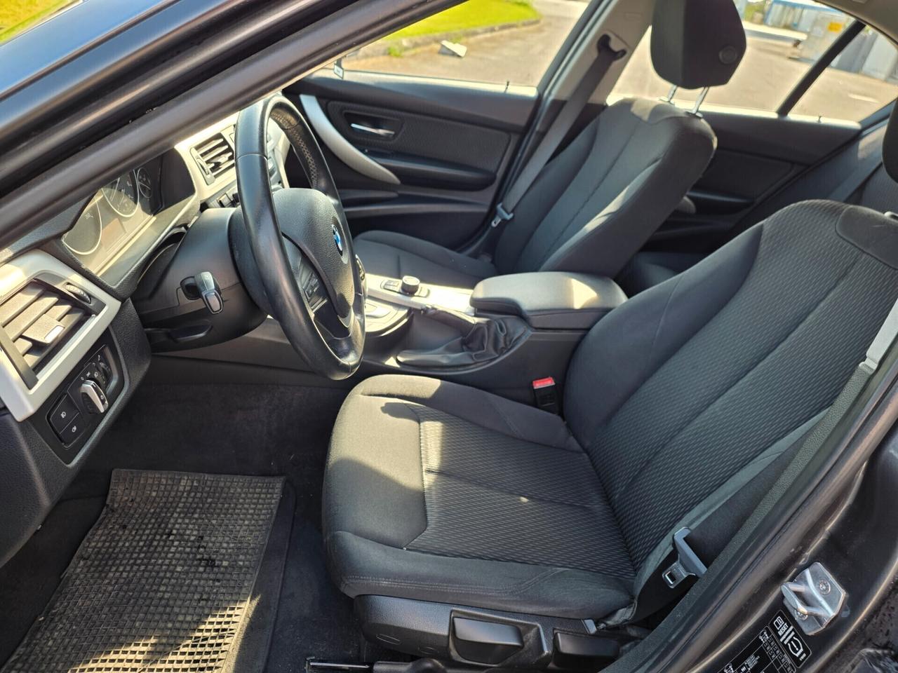 Bmw 318d 2014 automatico berlina