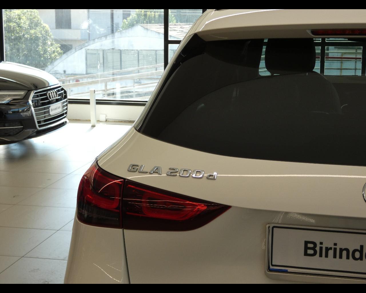 Mercedes-Benz GLA (H247) - GLA 200 d Automatic Sport