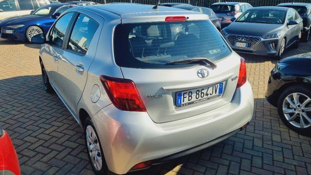 TOYOTA Yaris 1.0 5 porte Active