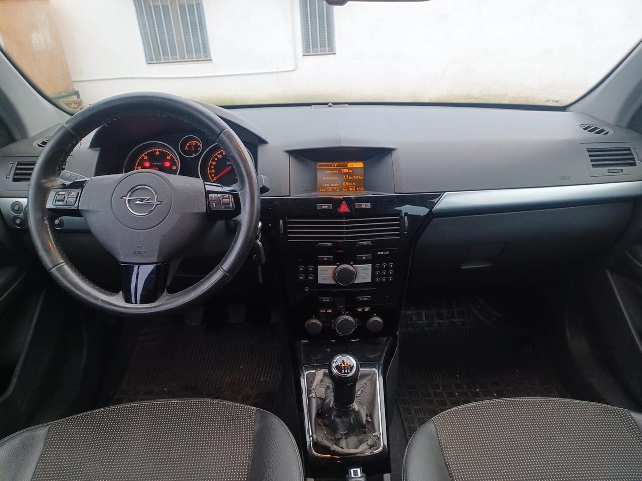 Opel Astra 1.7 CDTI 125CV 5 porte Cosmo