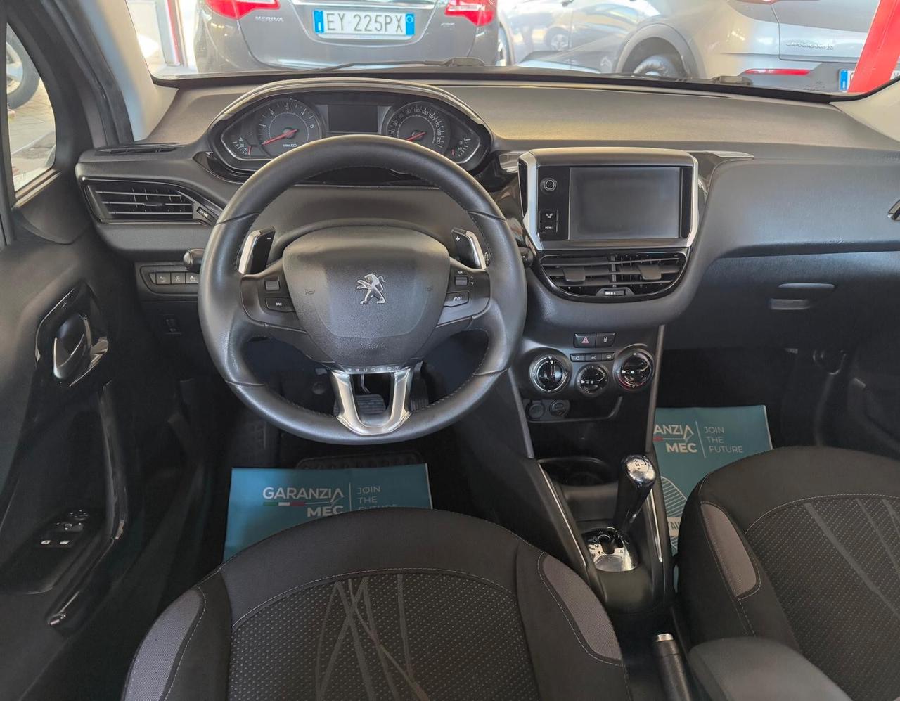 Peugeot 208 1.4 e-HDi 68 CV S&S robotizzato 5 porte