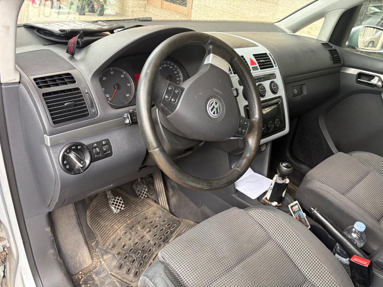 Volkswagen Touran 1.9 105CV 7 POSTI