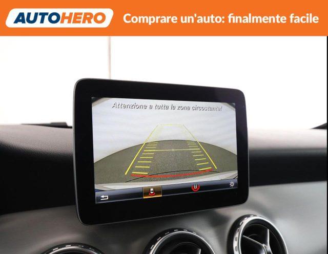 MERCEDES-BENZ GLA 200 d Automatic Premium