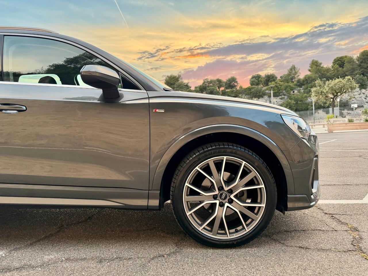 Audi Q3 S-LINE EDITION/2.0 150CV/ 20"/IVA ESPOSTA