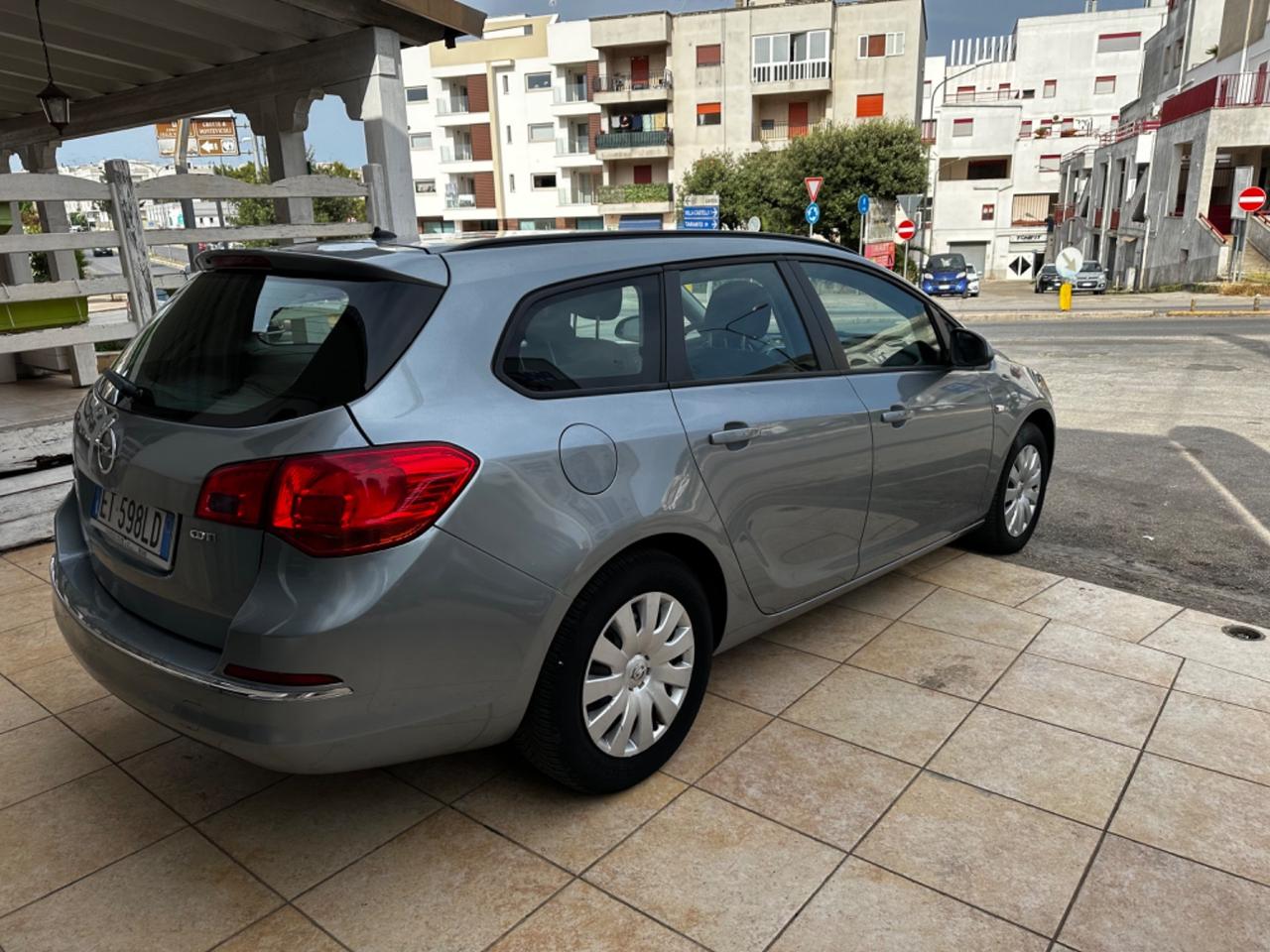 Opel Astra 1.7 CDTI 110CV Sports Tourer Elective