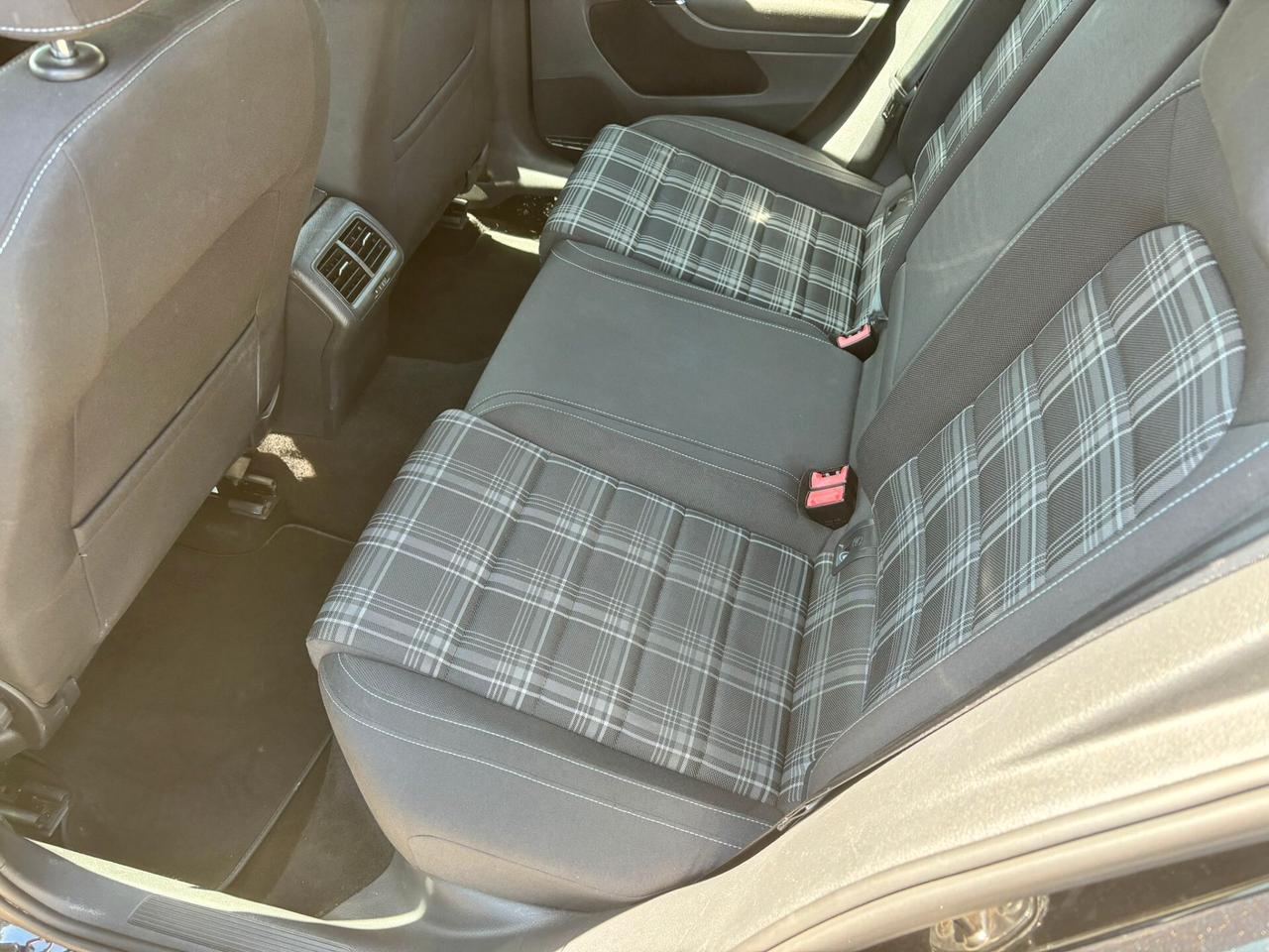 Volkswagen Golf GTD 2.0 TDI 5p. BlueMotion Technology
