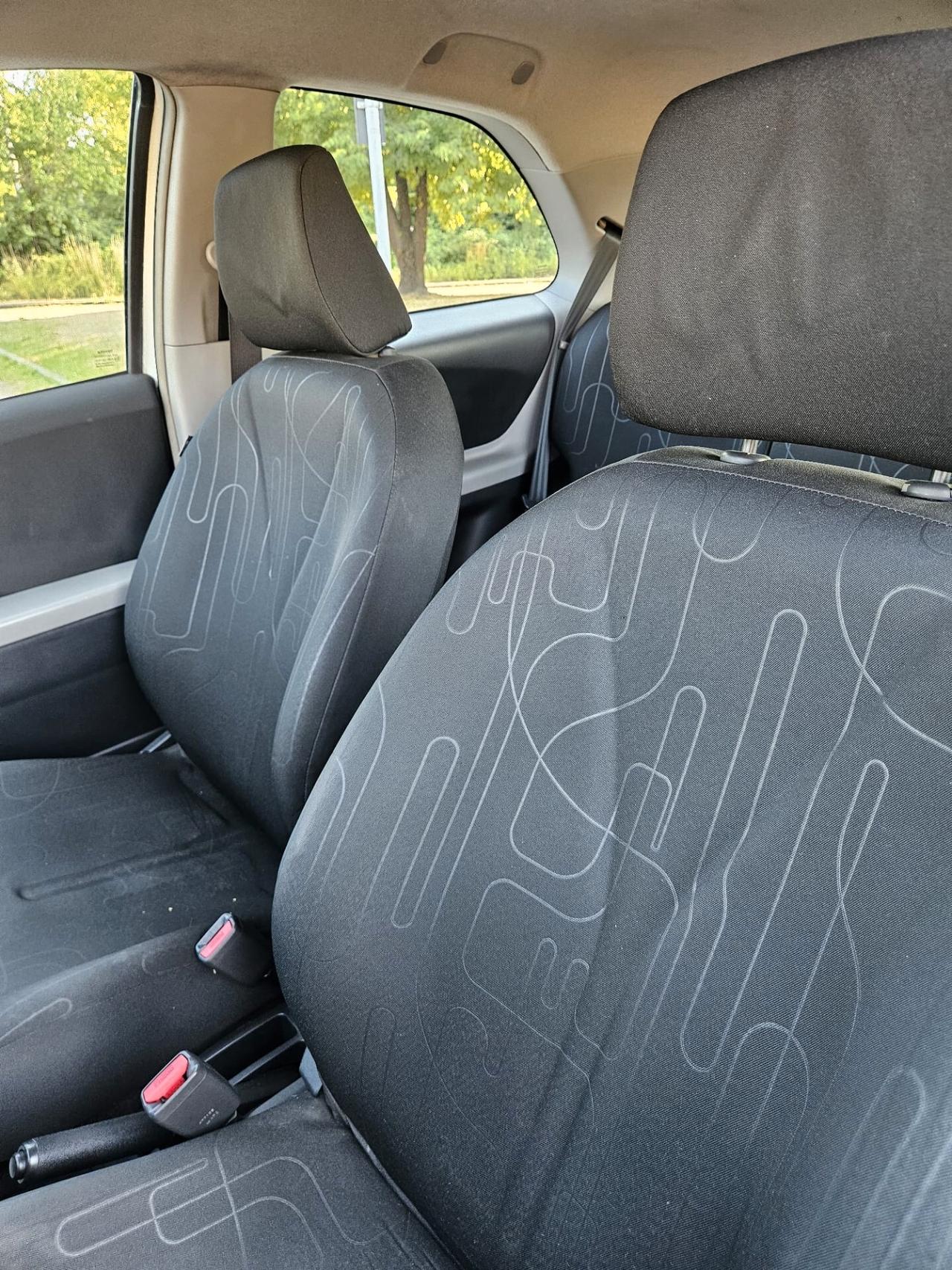Toyota Yaris 1.0 neopatentati