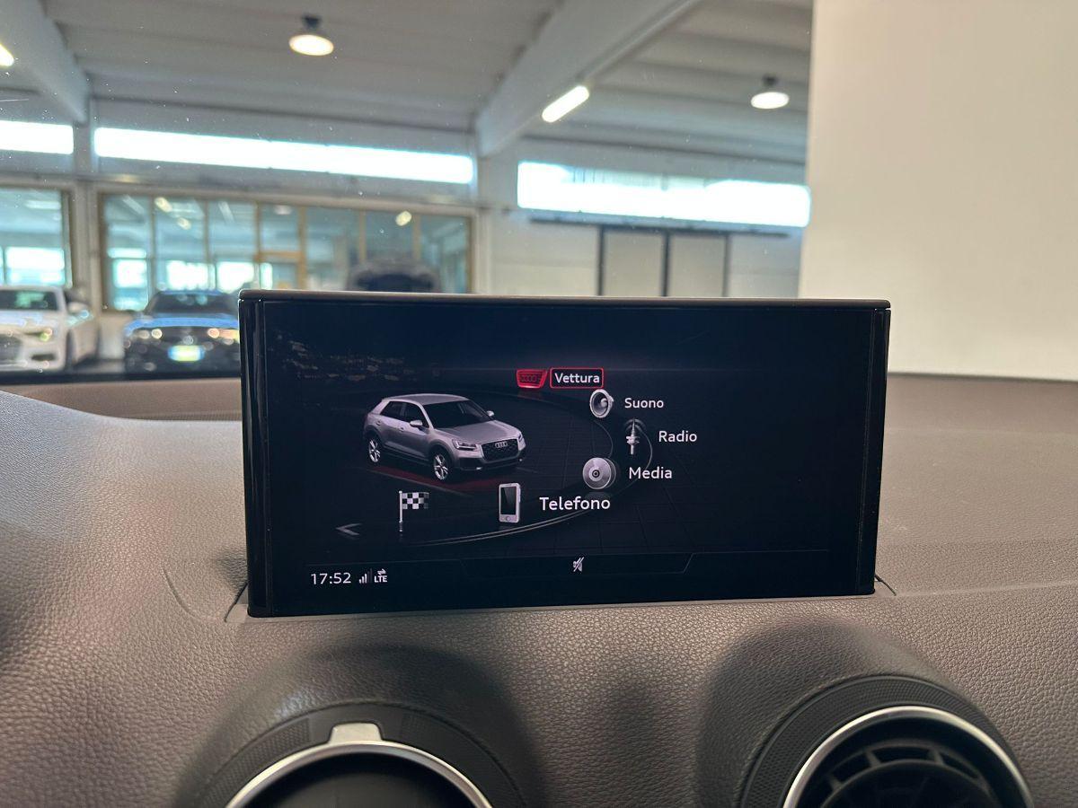 AUDI Q2 35 TDI quattro S tronic -4x4- NAVIG - FARI LED - GAR.24 MESI