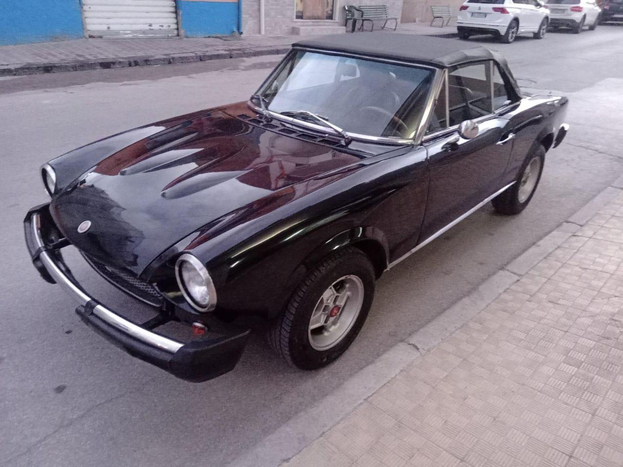 FIAT 124 spider