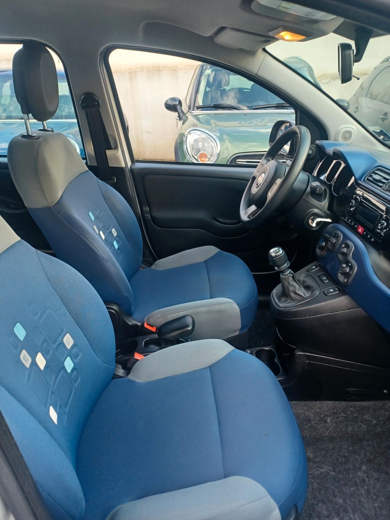 Fiat Panda 1.2 Lounge EURO 6
