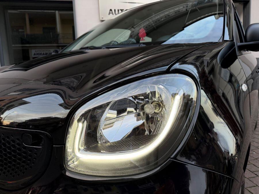 SMART FORFOUR 1.0 AUTOM PASSION CERTIFICATA NUOVA
