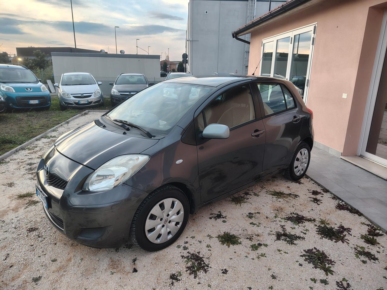 Toyota Yaris 1.3 3 porte Sol