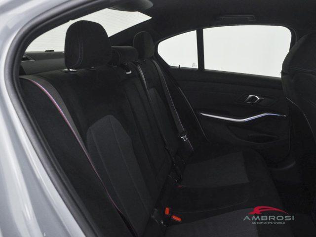 BMW 320 Serie 3 d mhev 48V xdrive MSport Pro auto