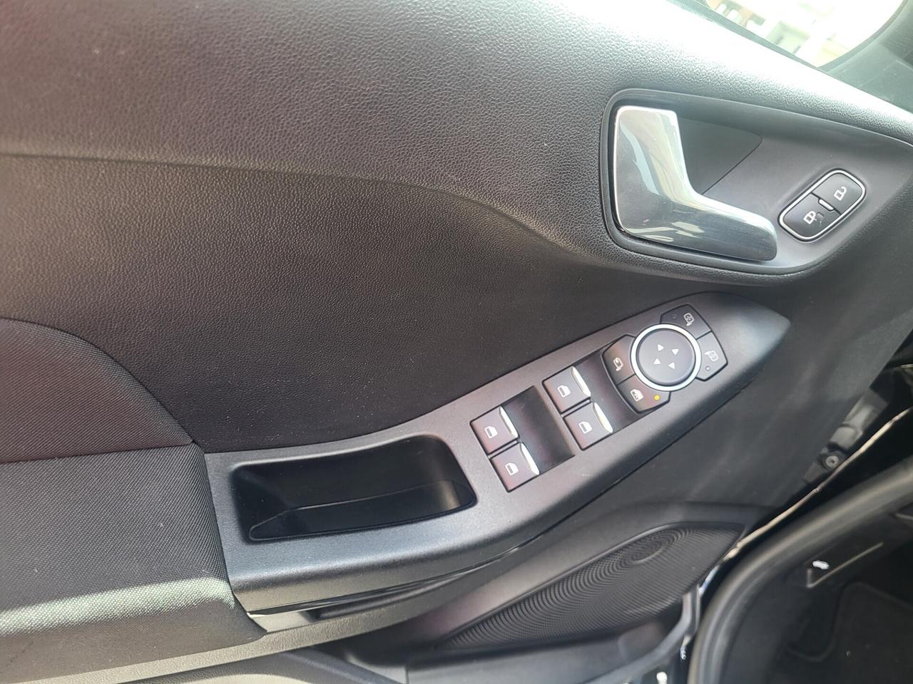 FORD FIESTA 1,1-FOTO REVISIONE-UNICA PROPRIETARIA