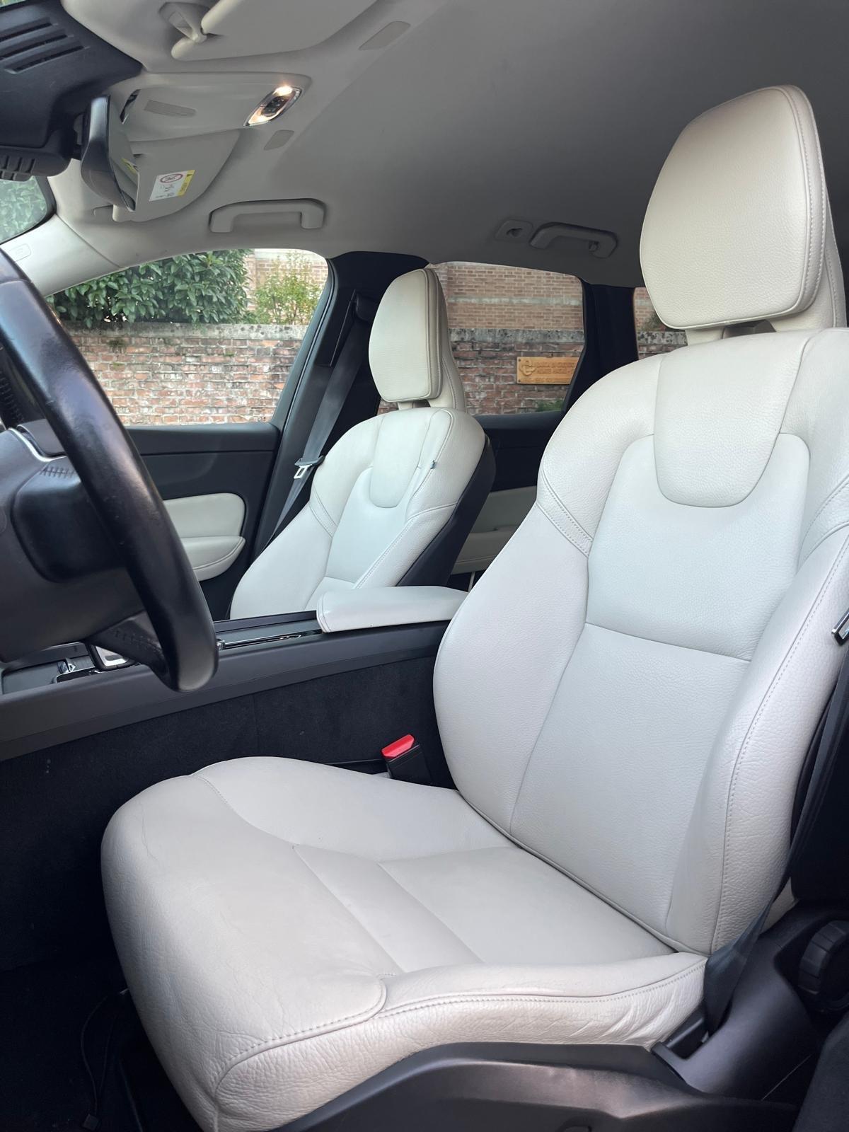 Volvo XC60 B4 (d) AWD Geartronic Inscription