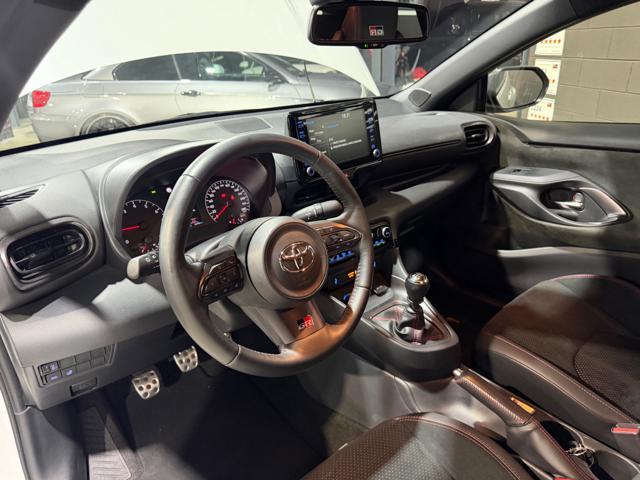 TOYOTA Yaris PRIMA VERNICE WHITE PERLA FULL STOCK