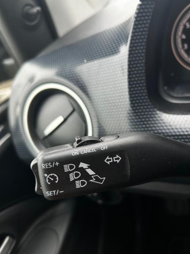 VOLKSWAGEN up! 1.0 5p. move up! NEO PATENTATO