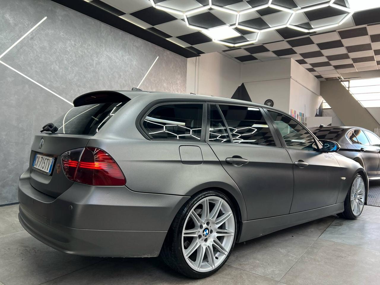 BMW 320D TOURING M SPORT