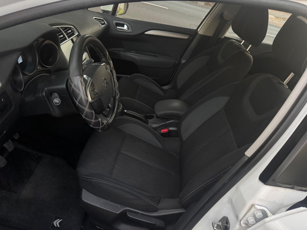 Citroen C4 1.6 HDI neopatentati garanzia 12 mesi
