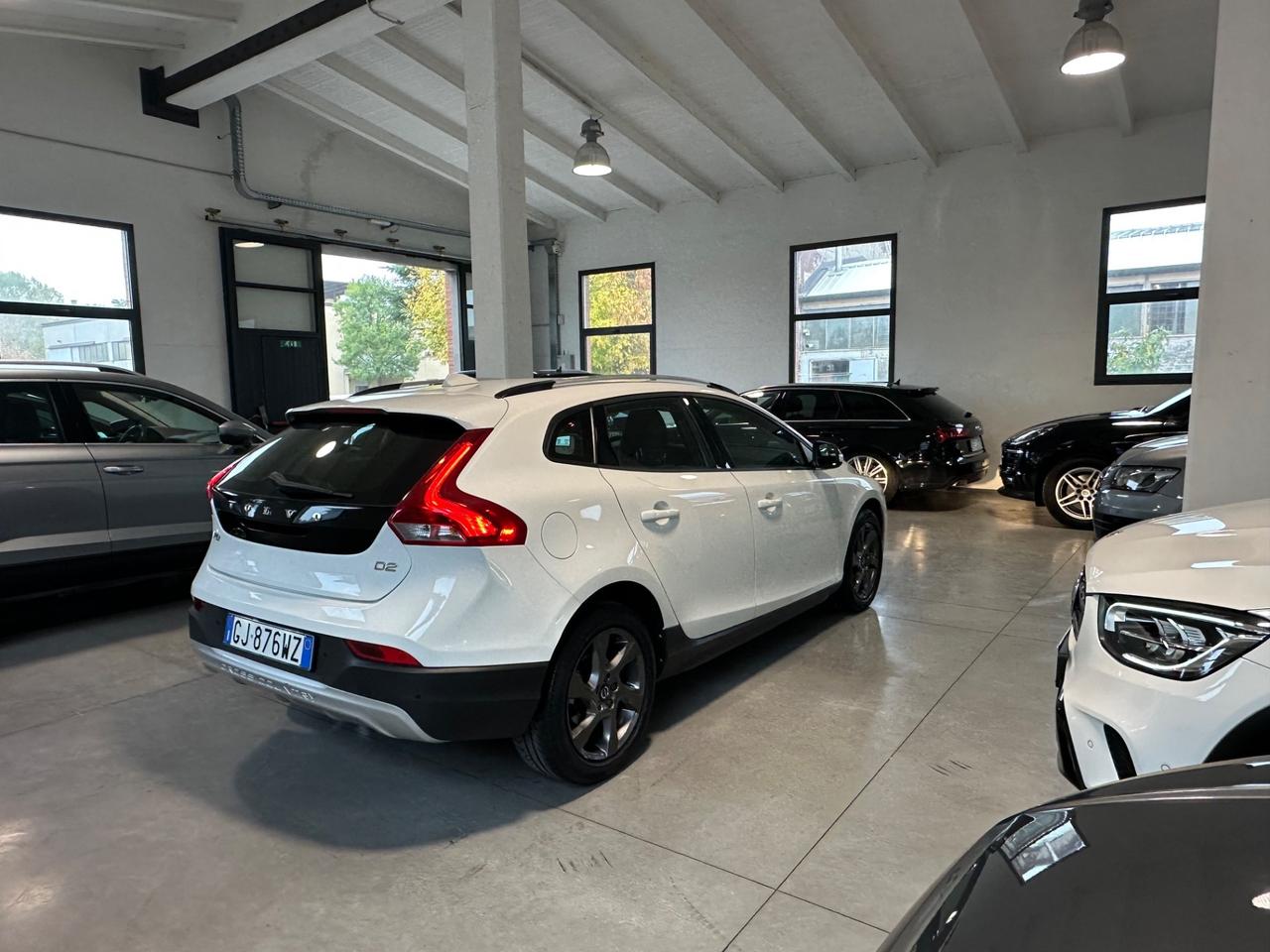 Volvo V40 Cross Country D2 1.6 Powershift Momentum N1