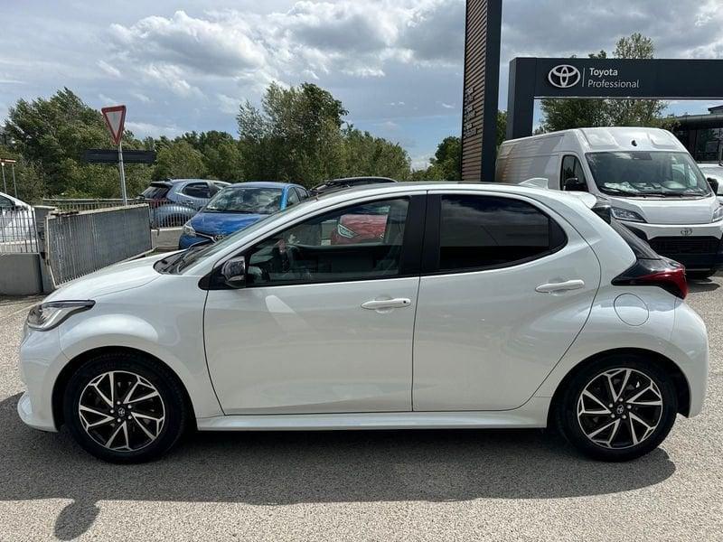 Toyota Yaris Hybrid Lounge MY22