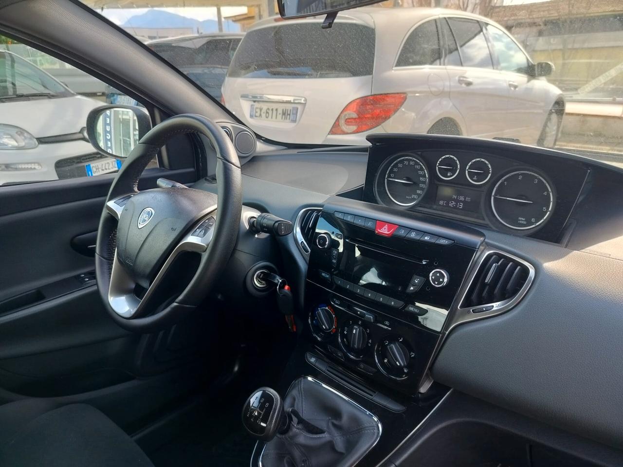 Lancia Ypsilon 1.3 MJT 16V 95 CV 5 porte S&S Platinum