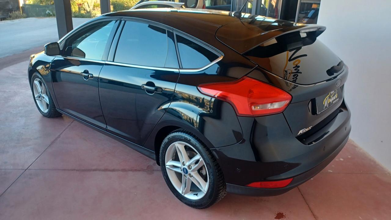 Ford Focus 1.5 TDCI 120 CV TITANIUM