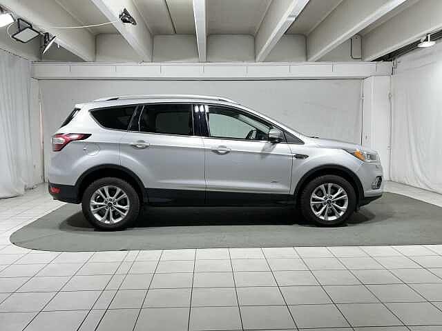 Ford Kuga 2.0 TDCI 150 CV S&S 4WD Titanium
