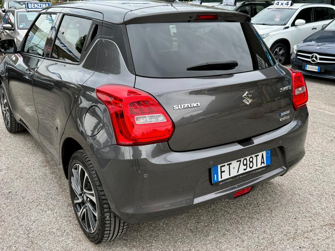 "PERFETTA " Suzuki Swift 1.2 Hybrid 4WD TOP