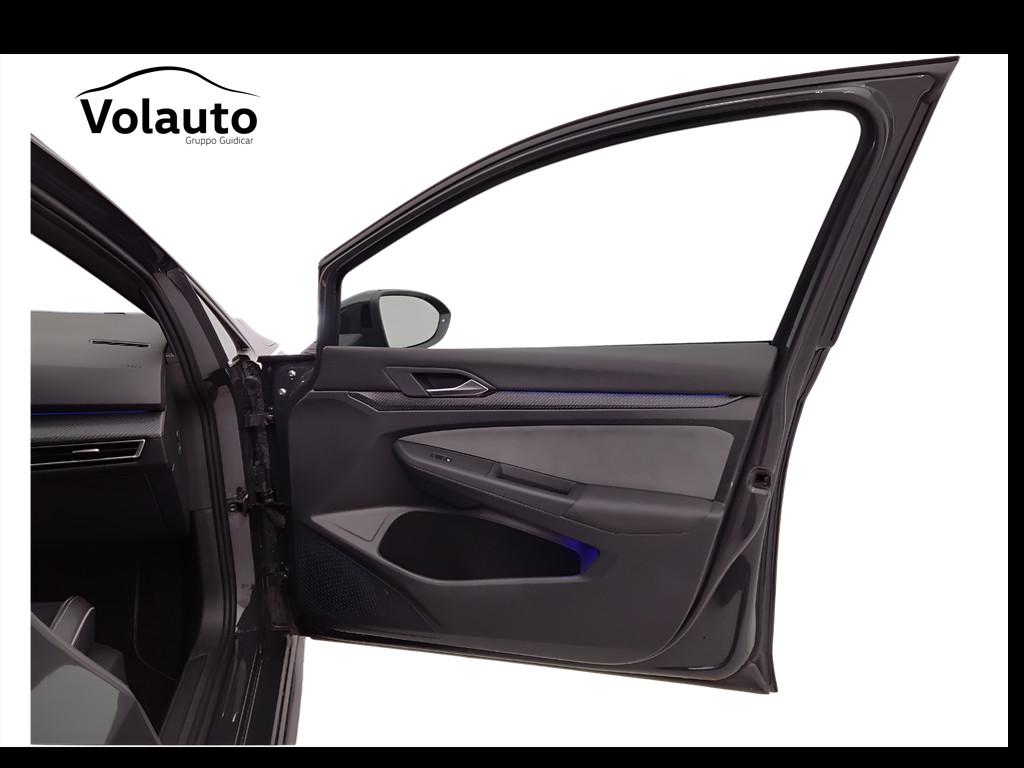 VOLKSWAGEN Golf VIII 2020 - Golf 1.5 tsi evo R-Line 130cv