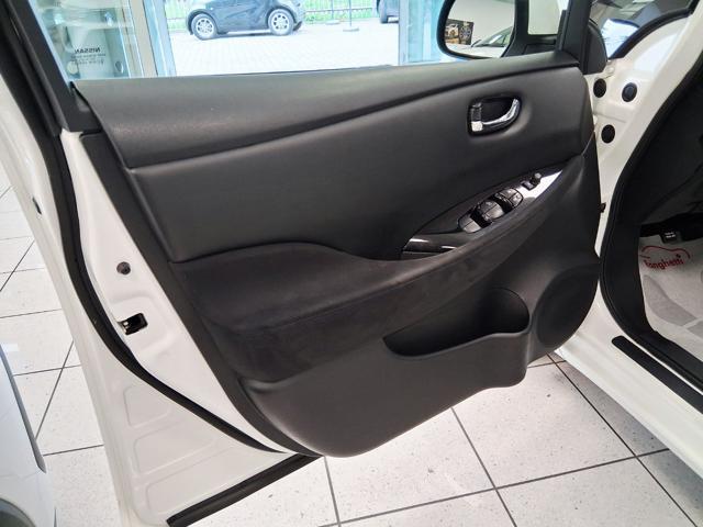 NISSAN Leaf Acenta 30KWh