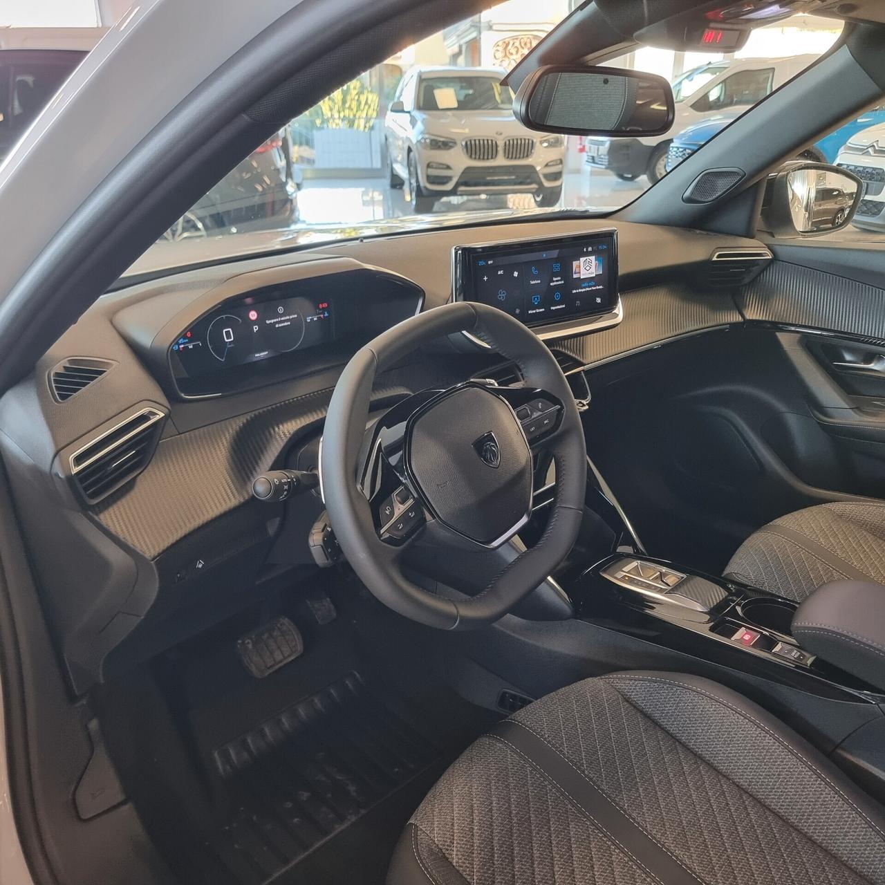 PEUGEOT 2008 ALLURE 1.2 Hybrid 136cv e-DCS6 cambio automatico S&S