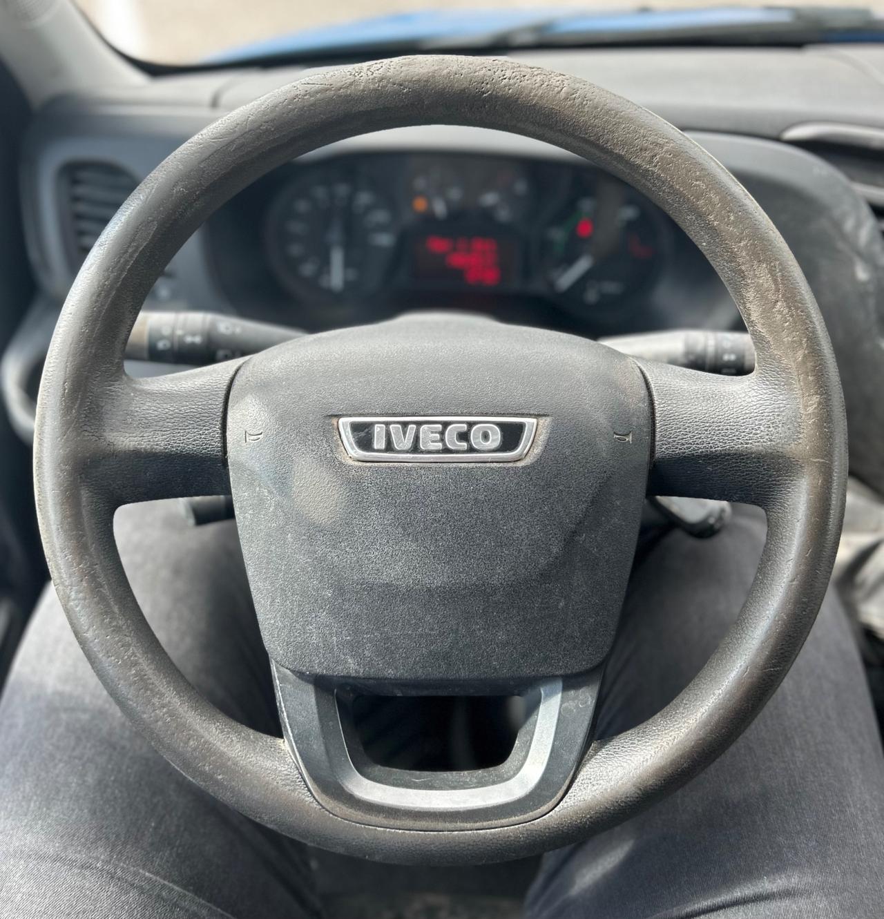 Iveco Daily 35-130 2.3 Diesel Furgone 140.000km