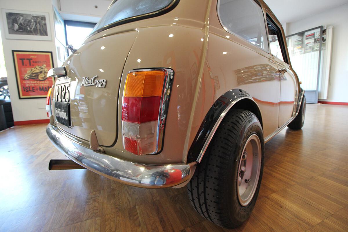 Innocenti Mini Cooper 1000 “VETRONE” B39/1 (1970)