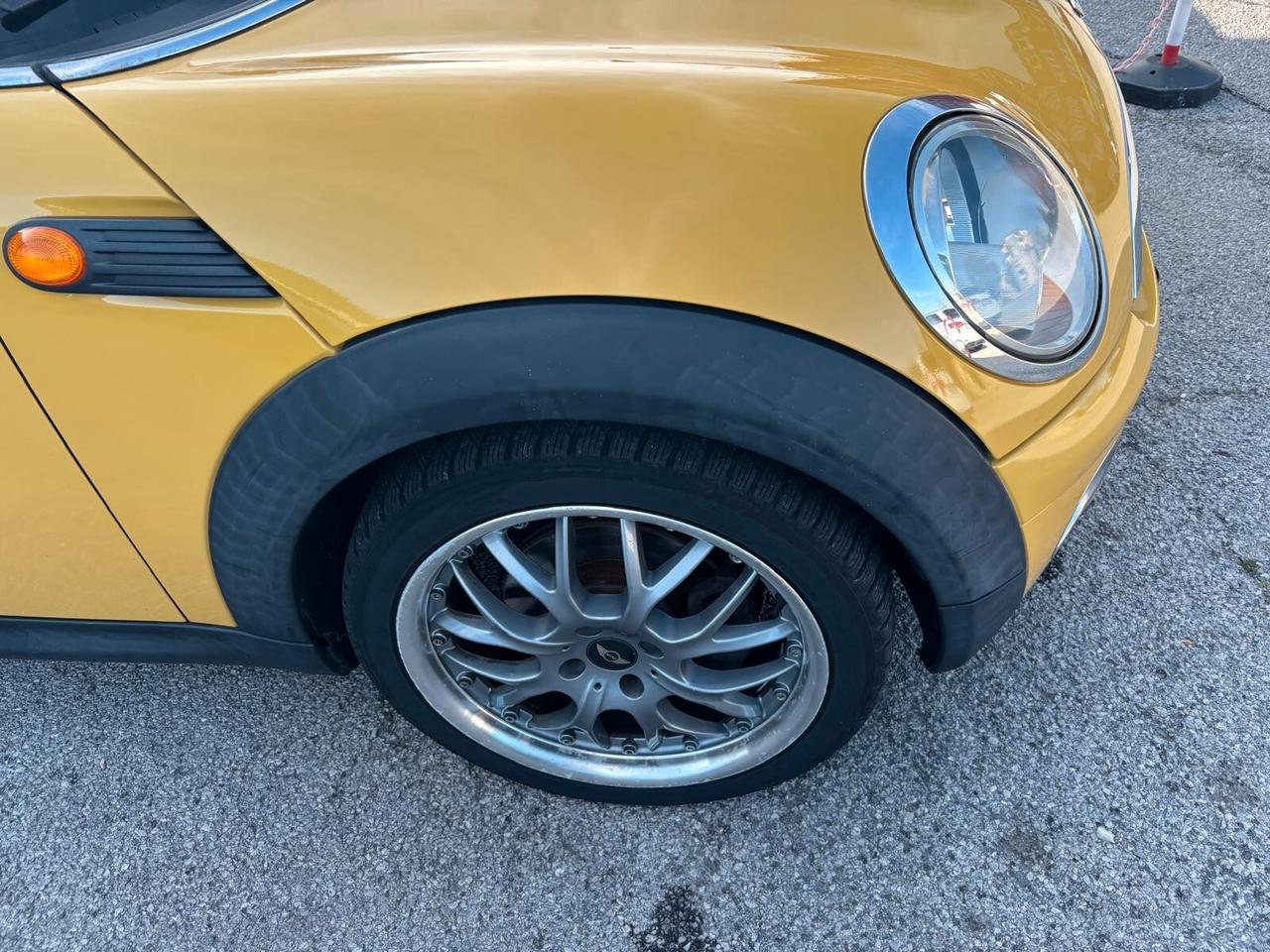 Mini 1.6 16V Cooper D