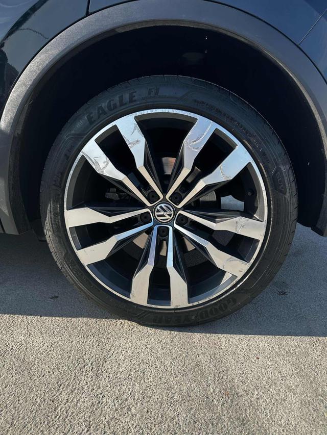 VOLKSWAGEN Tiguan 2.0 BiTDI SCR DSG 4MOTION Advanced R-Line BMT