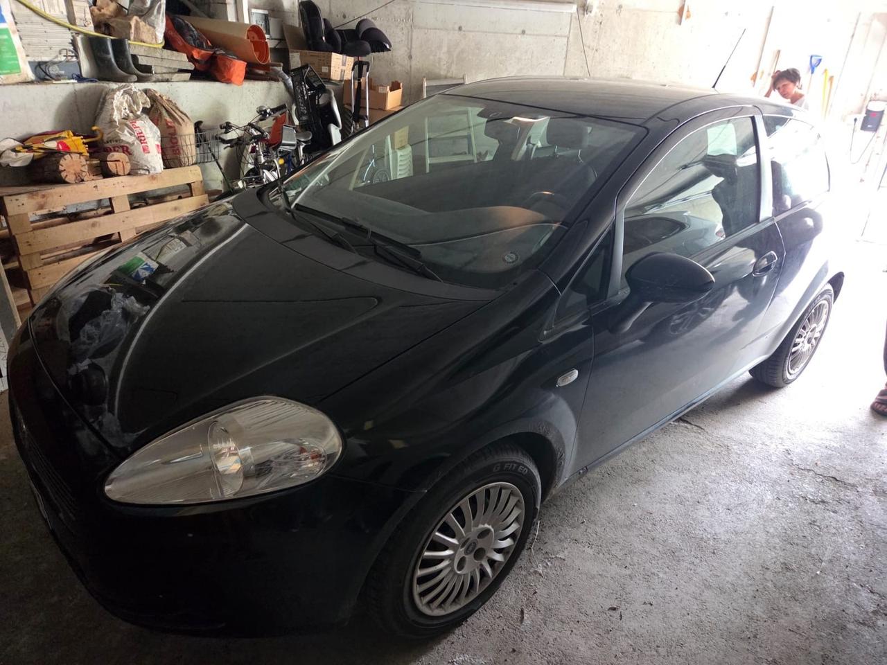 Fiat Grande Punto 1.2 3 porte Dynamic SI NEOPATENTATI