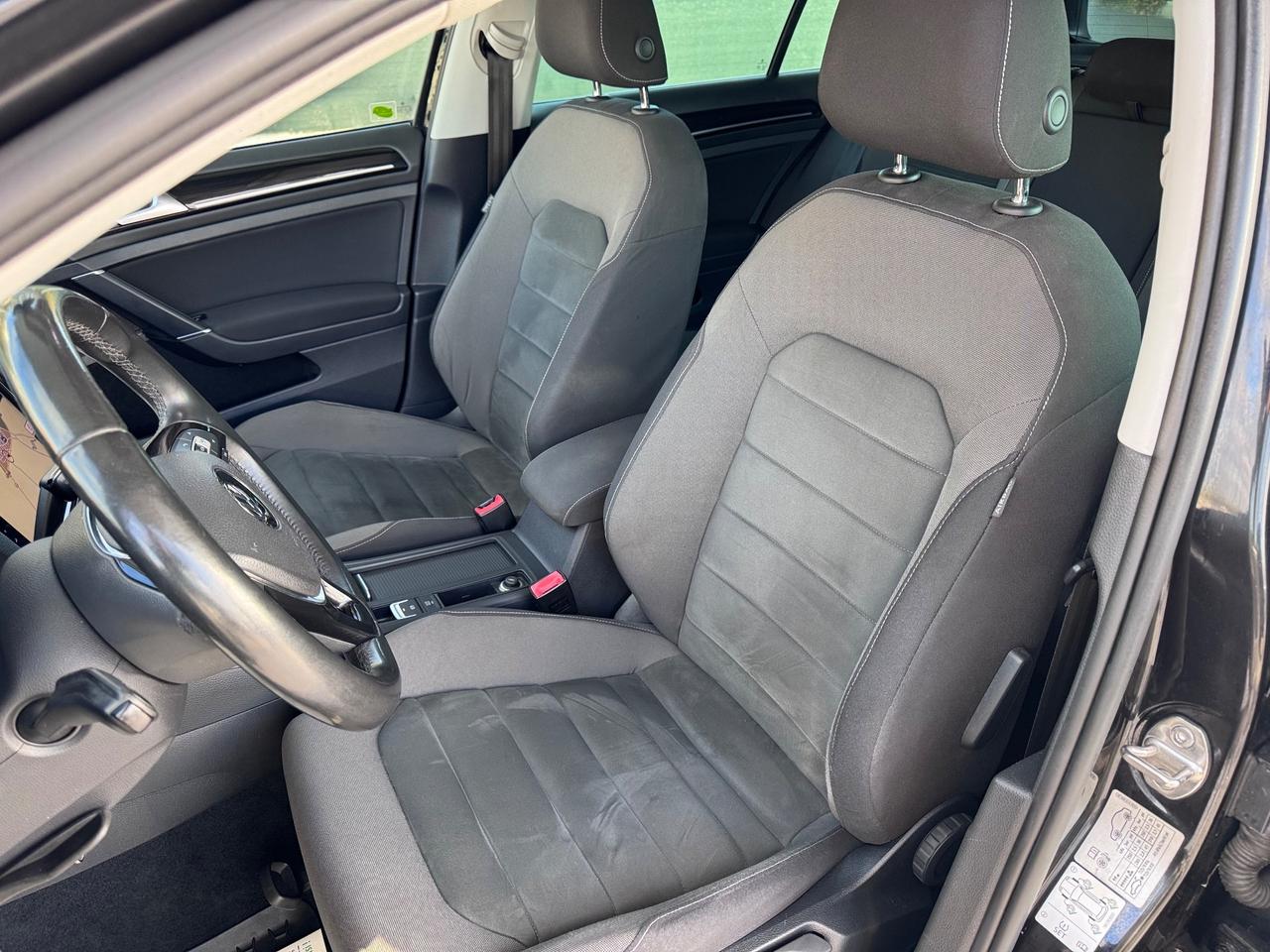 Volkswagen Golf 2.0 TDI 5p. Executive BlueMotion Technology