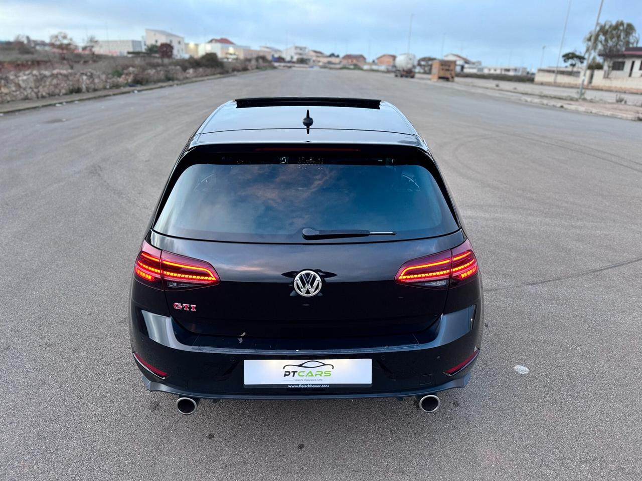 Volkswagen Golf 7.5 GTI Performance 245 CV TETTO*DSG*FULL