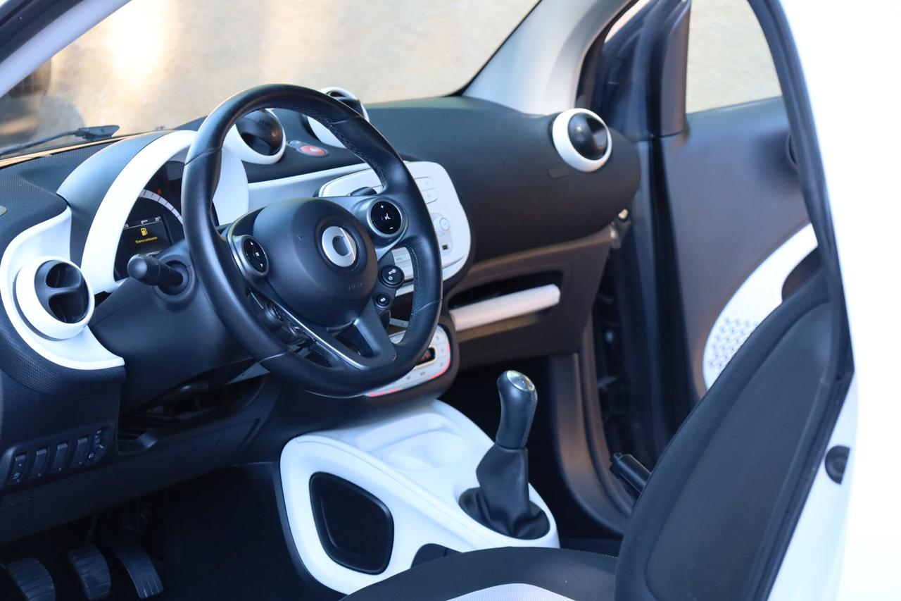 Smart ForTwo 1000 62 kW coupé passion 1.0 MANUALE