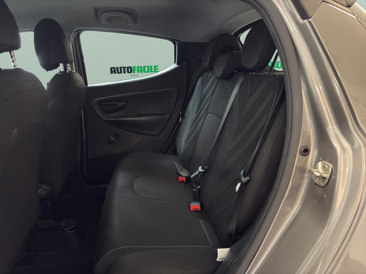 Lancia Ypsilon 1.0 FireFly Hybrid Gold