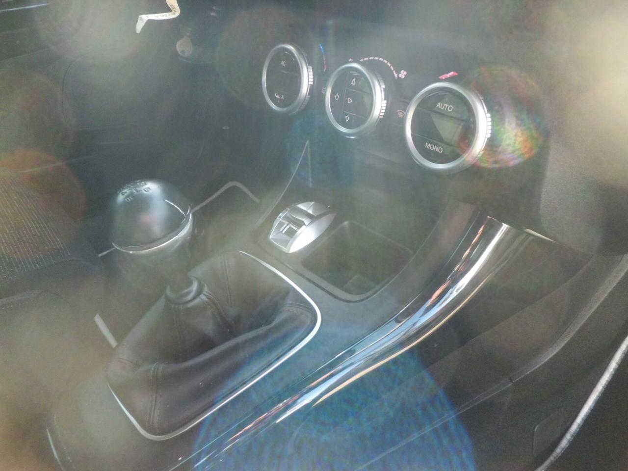 Alfa Romeo Giulietta 1.6 JTDm-2 105 CV Distinctive