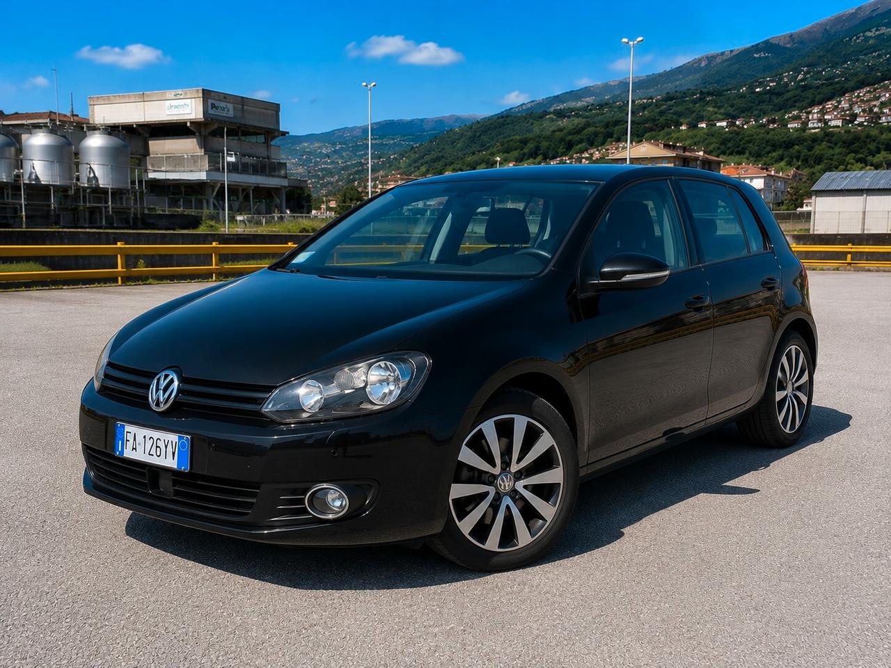 VOLKSWAGEN GOLF 6 1.6 TDI 105 CV – FULL OPTIONAL – DISTRIBUZIONE E FRIZIONE FATTE – € 5.990
