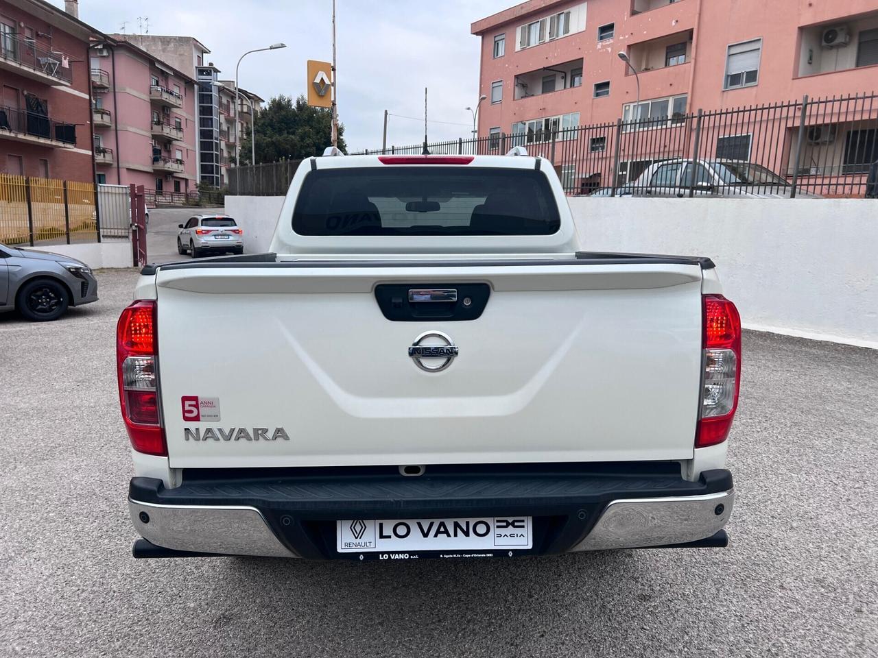 Nissan Navara 2.3 dci d.cab Tekna 4wd 190cv my19 iva esposta