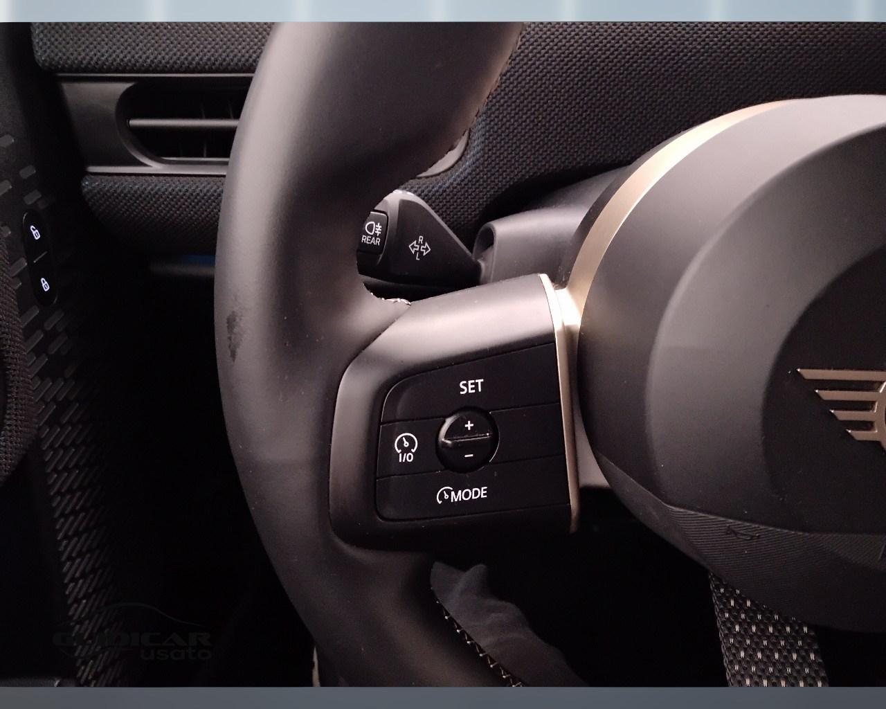MINI Mini Cooper F65 5p - Mini Cooper 5p 1.5 C Favoured auto