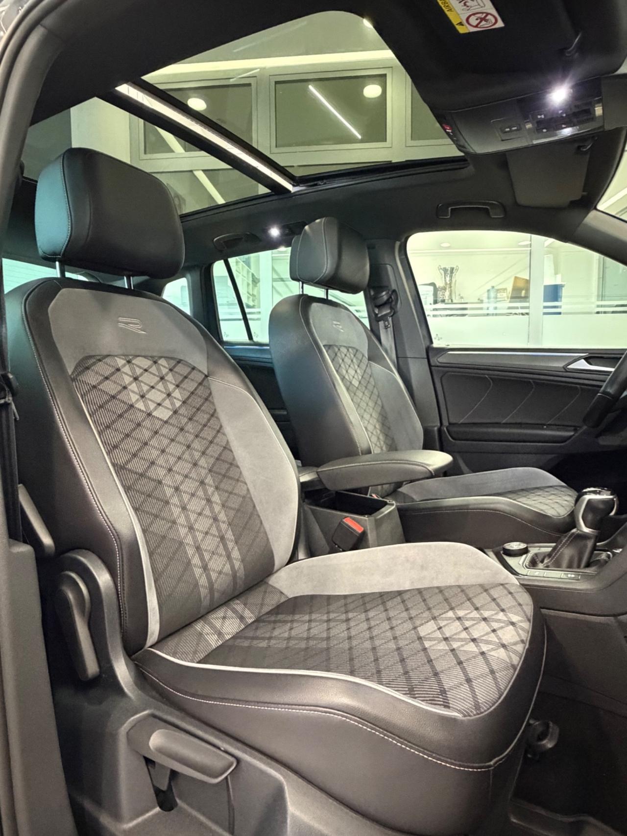 Volkswagen Tiguan 2.0 TDI 200 CV SCR DSG 4MOTION R-Line