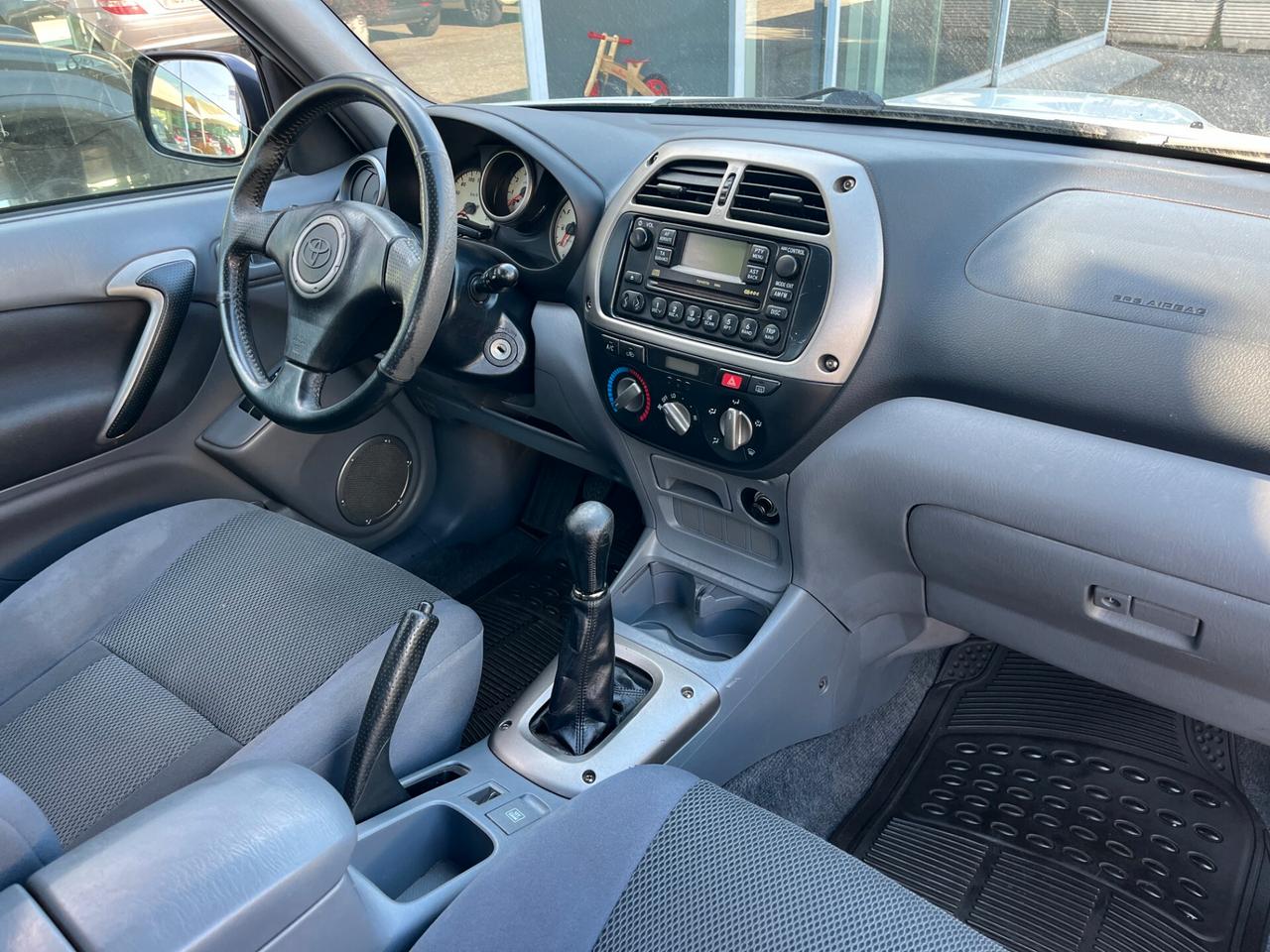 Toyota RAV 4 RAV4 2.0 Tdi D-4D cat 3 porte Sol