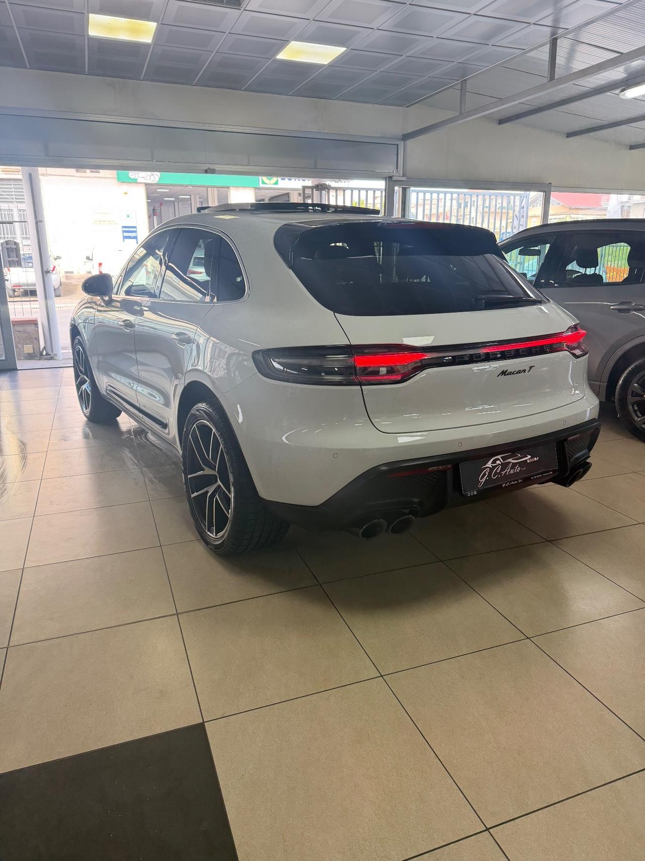 Porsche Macan 2.0 T 265CV KM 55.000