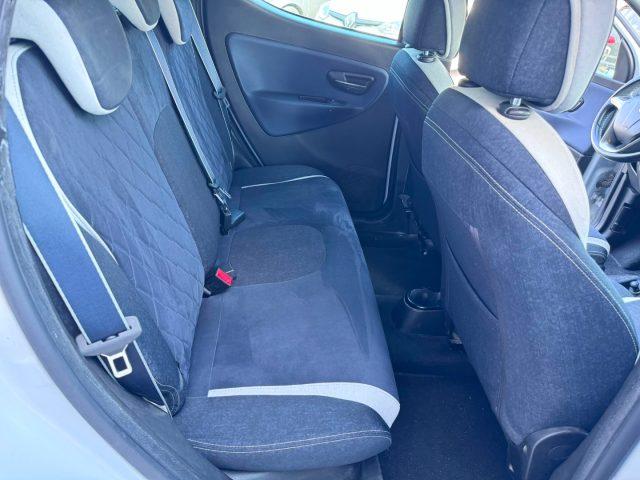 LANCIA Ypsilon 1.2 fire 69 CV 5 porte Gold OK NEOPATENTATO